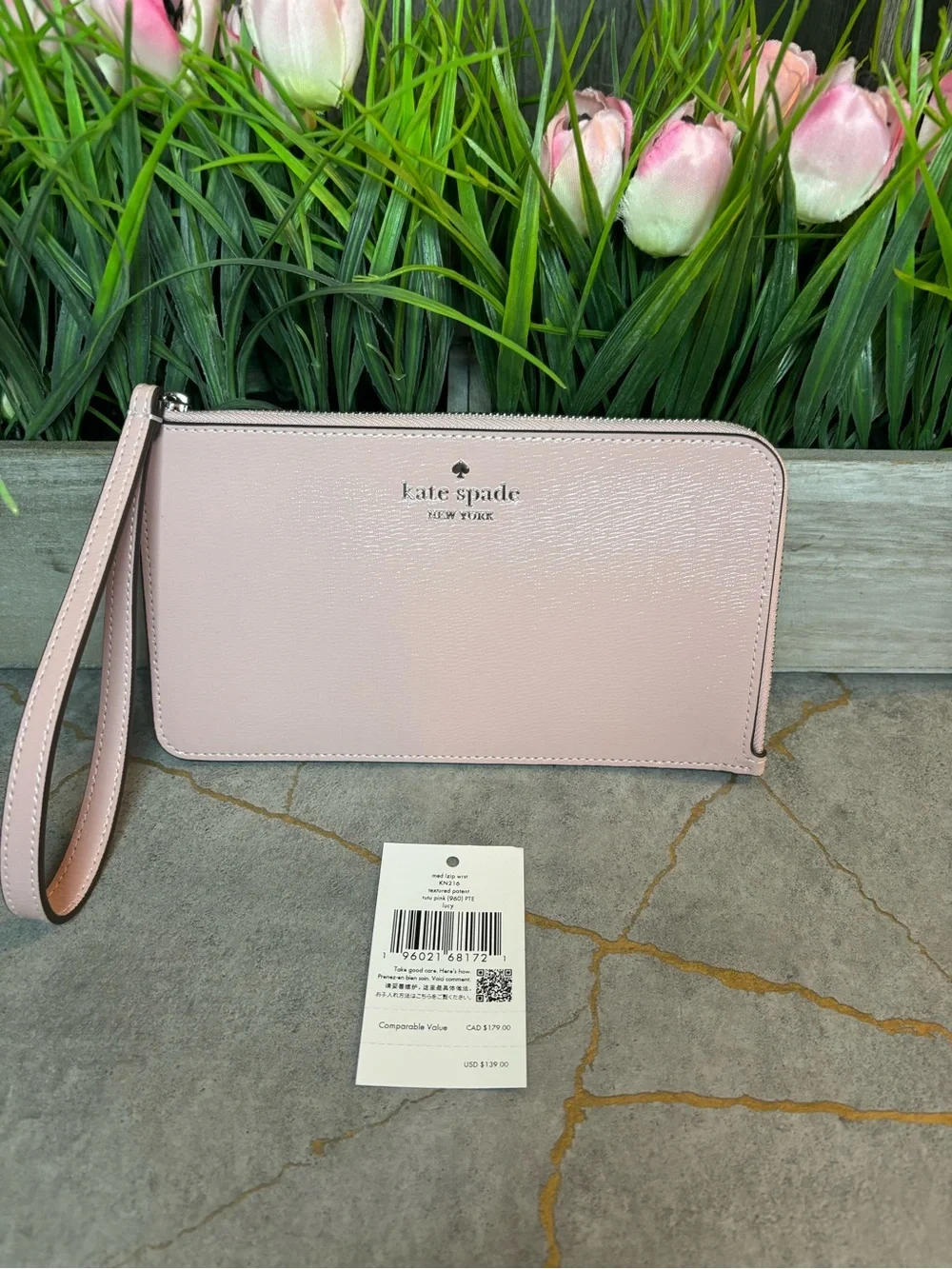 kate spade NWT Pale Pink Leather Wristlet with Strap